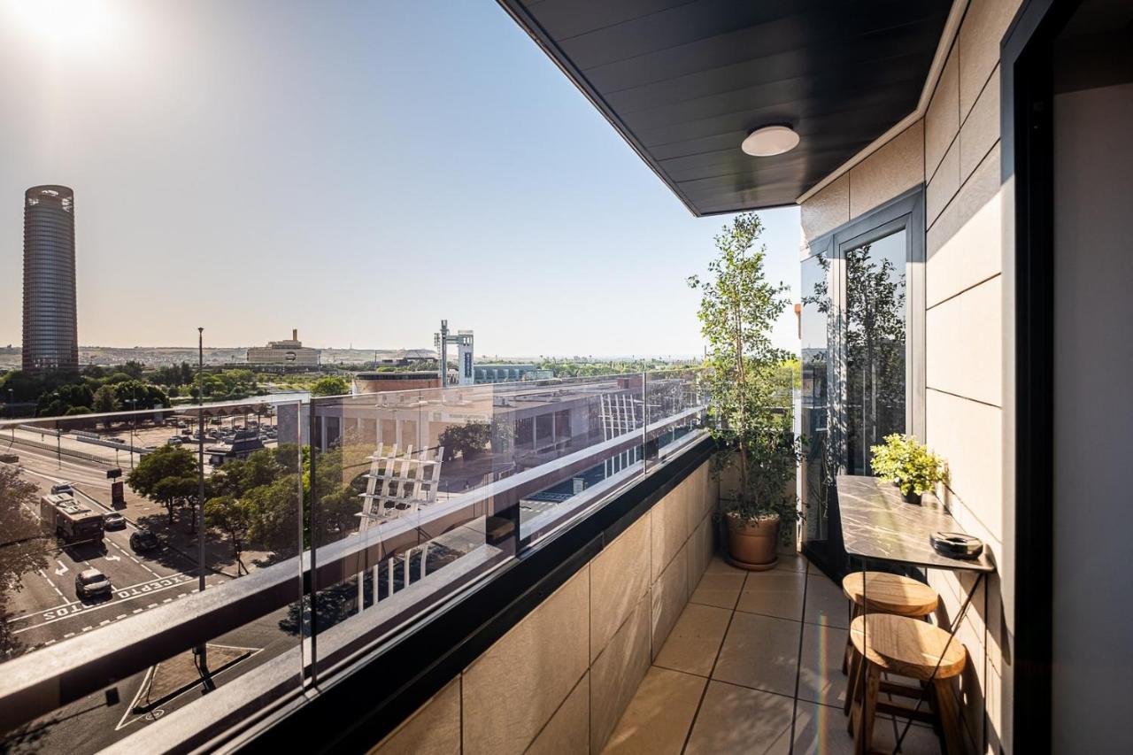 On Suites Sevilla Apartments Designed For Adults Екстер'єр фото